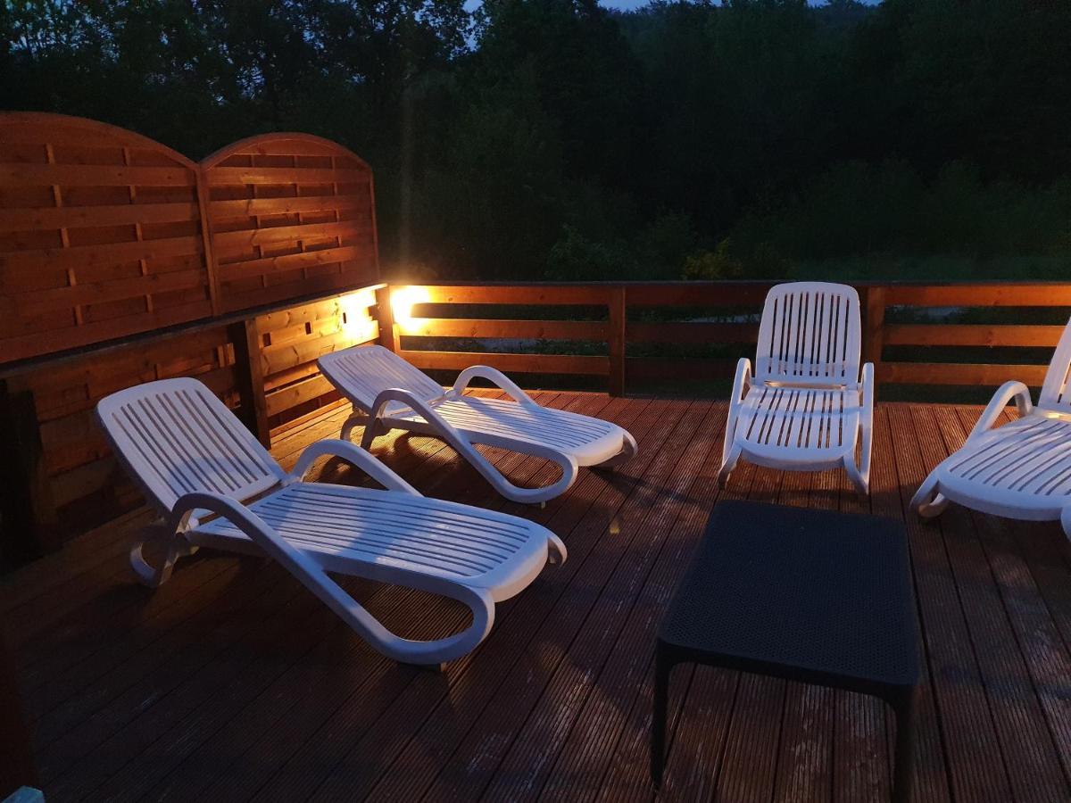 Mana Village - Jacuzzi & Sauna Barlomino Exterior photo
