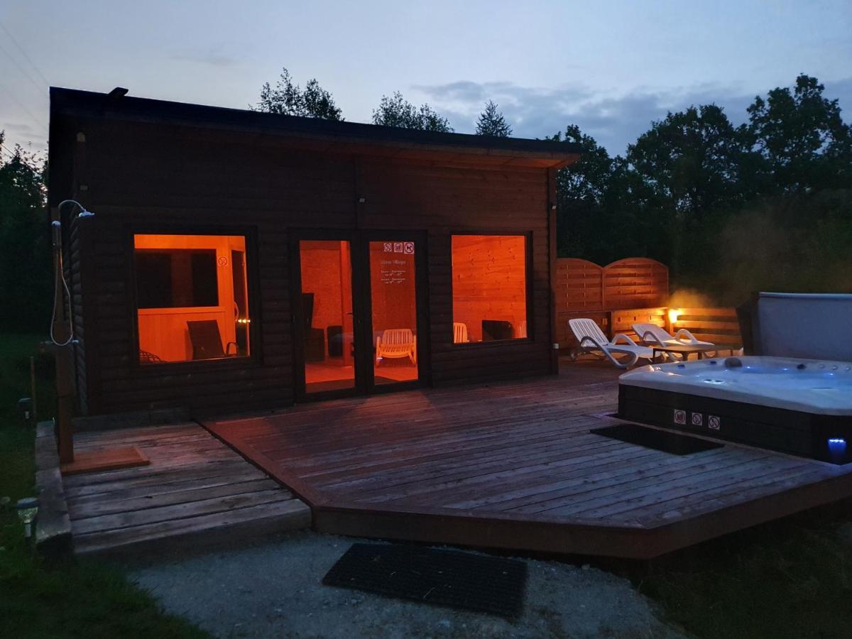 Mana Village - Jacuzzi & Sauna Barlomino Exterior photo